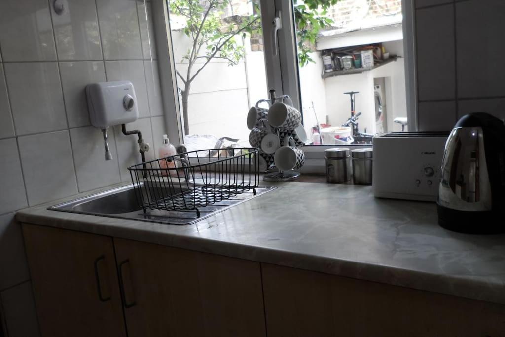 Bubblesbnb, 1 Bedroom Flat London Exteriör bild